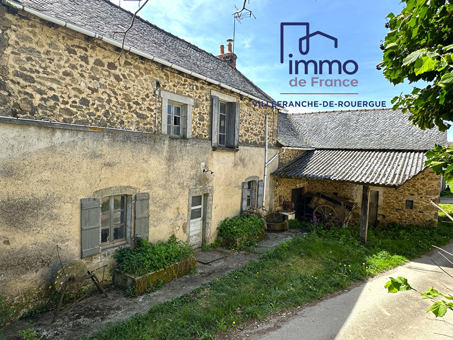 Photo Corps de ferme à rénover 120 m², 4 chambres sur terrain de 1843 m² image 2/6