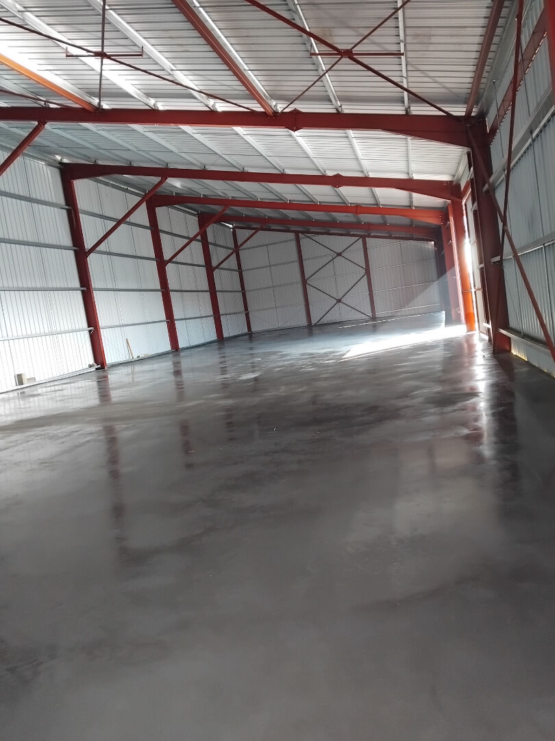 Photo Local neuf, logistique facilitée, emplacement stratégique ! image 3/3