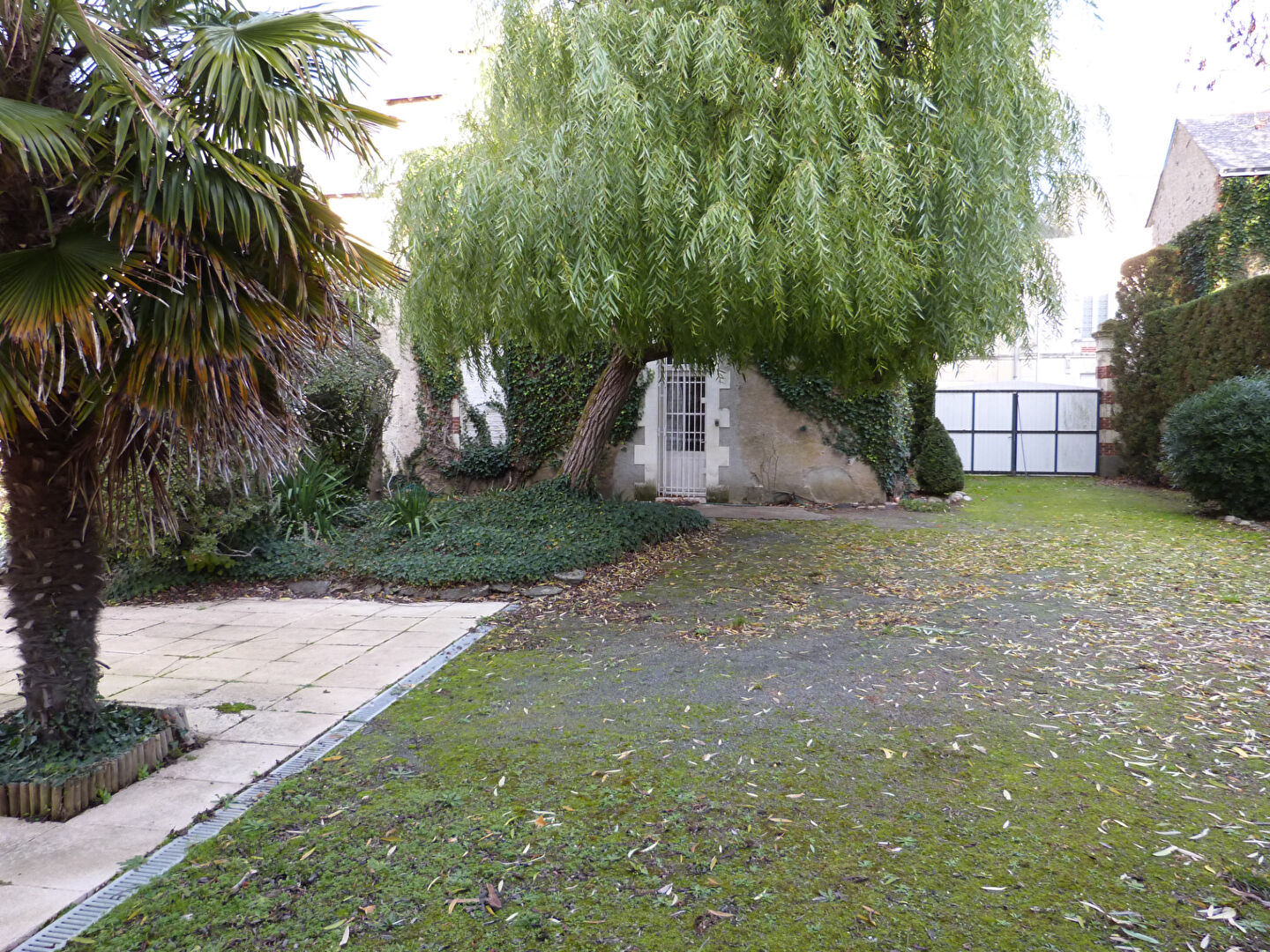 Photo À vendre à VIHIERS - Ensemble immobilier composé de deux maisons d'habitation image 5/6