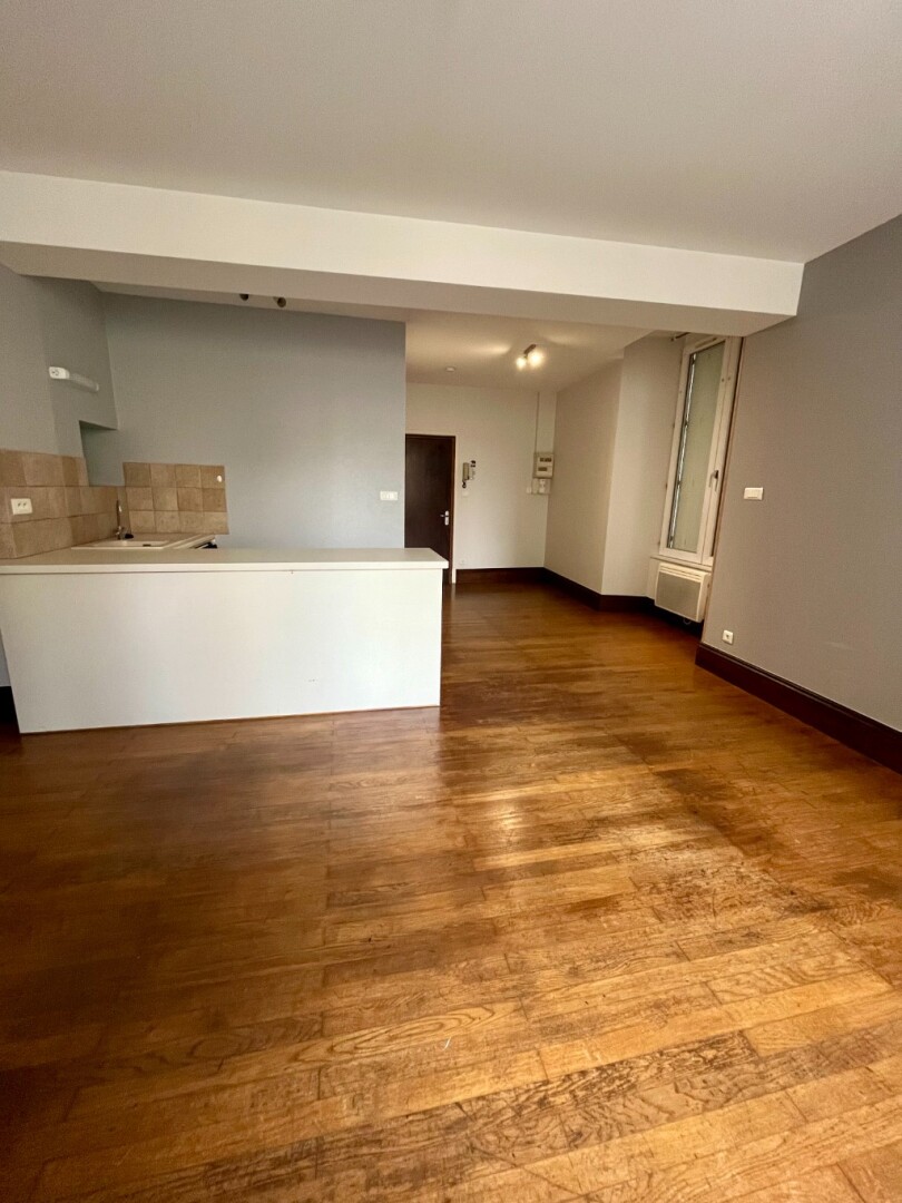 Photo À louer - Studio  lumineux et fonctionnel à Vihiers image 5/5