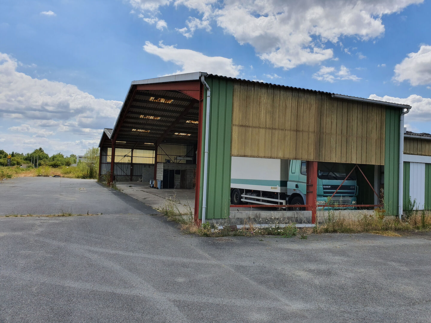 Entrepôt à louer COUTRAS