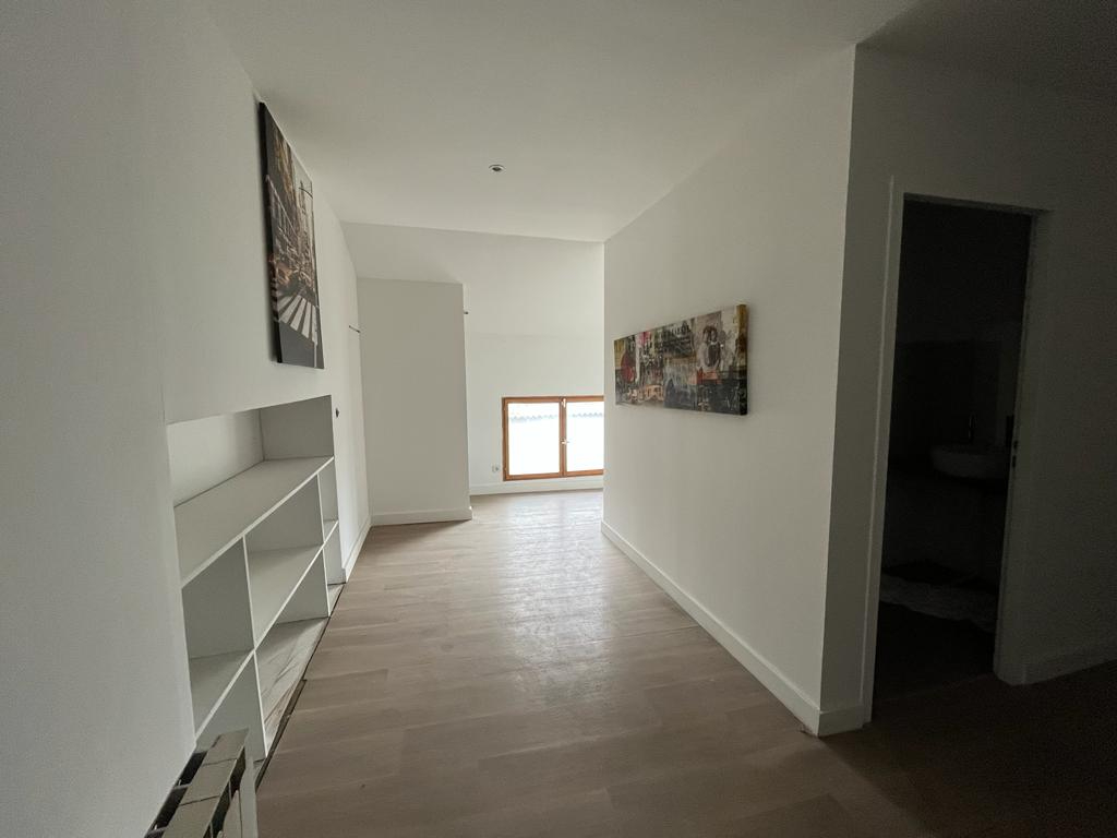 Photo Local commercial à louer SAINT JEAN D'ILLAC image 3/4