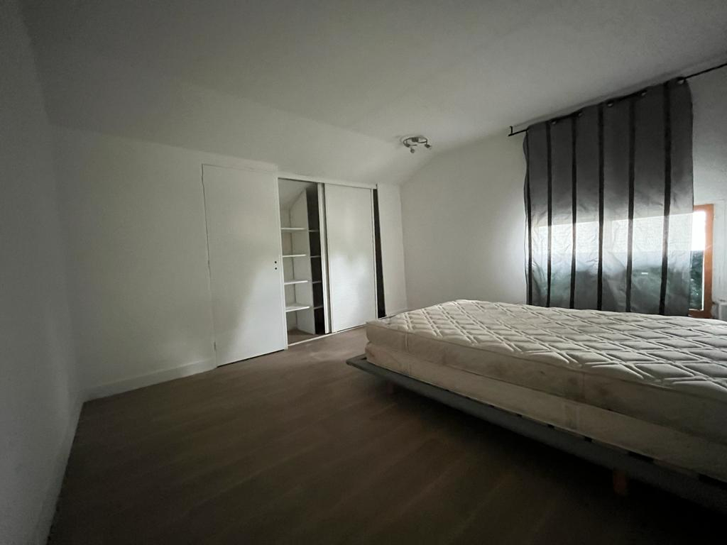 Photo Local commercial à louer SAINT JEAN D'ILLAC image 4/4