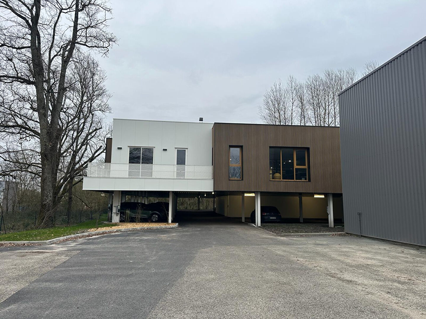 Photo Plateau de Bureaux à louer BRUGES image 2/6