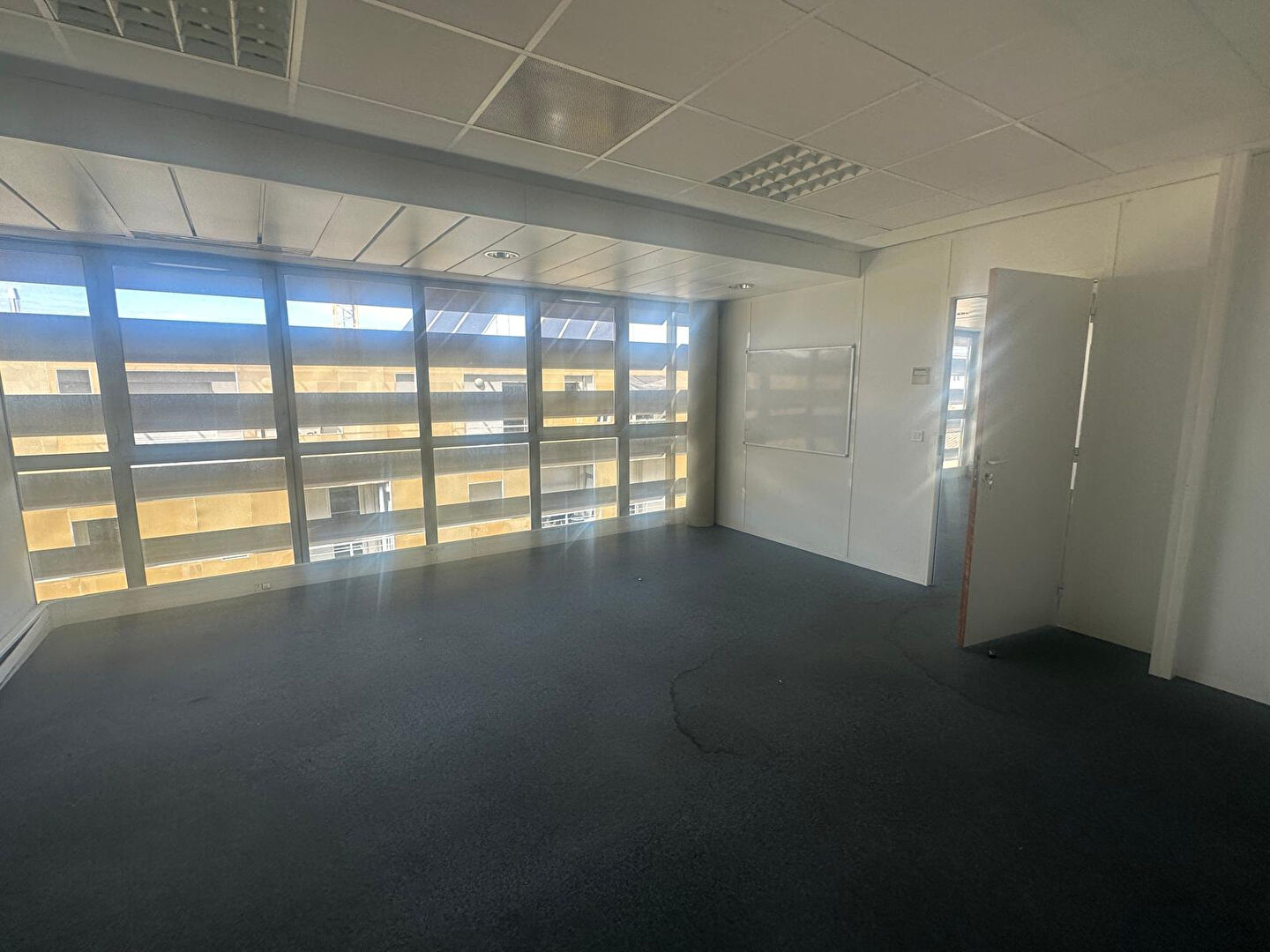 Photo Plateau de bureau à louer Bordeaux image 4/5