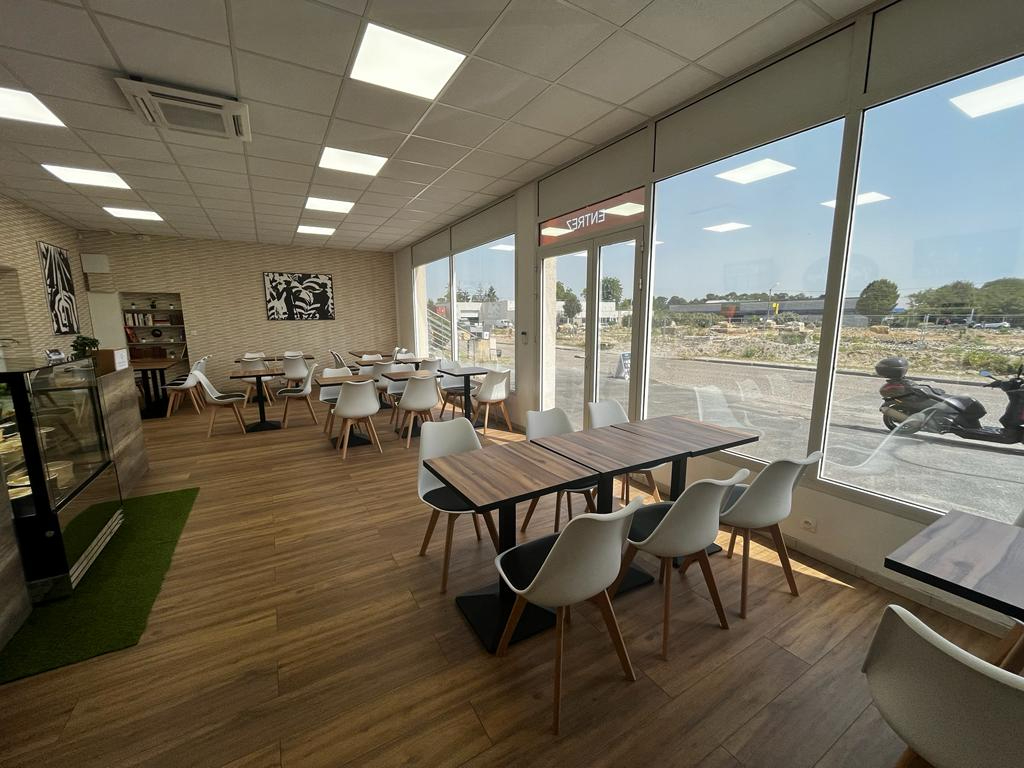 Photo Local commercial à Louer PESSAC image 2/4