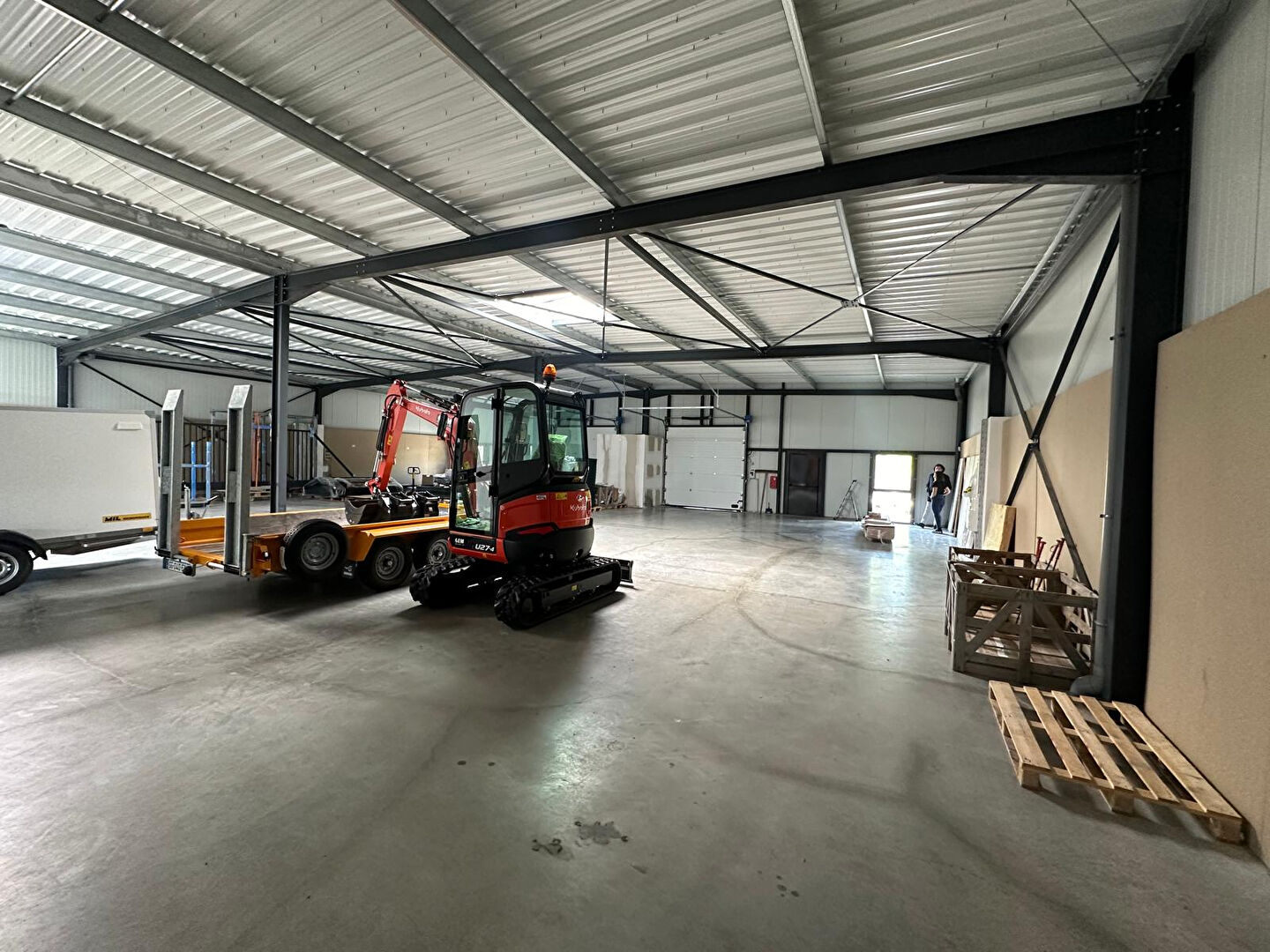 Photo Entrepôt à louer à MONTUSSAN image 4/5