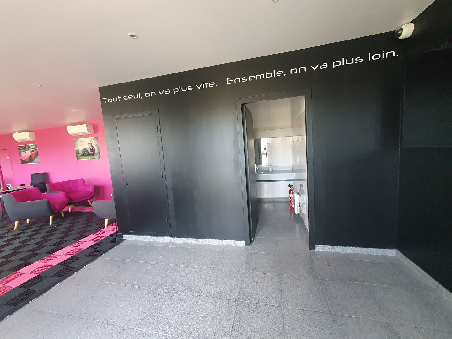 Photo Bureaux à louer BEYCHAC et CAILLEAU image 2/6