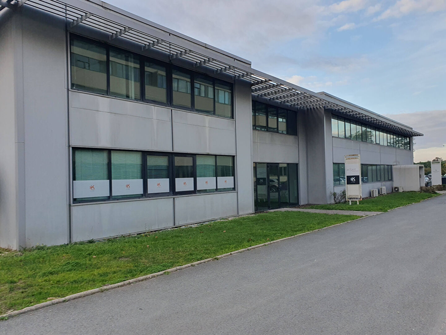 Photo Bureaux à louer MÉRIGNAC image 3/6