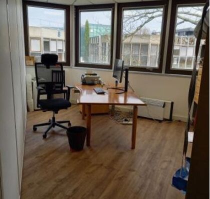 Photo Bureaux à louer BRUGES image 3/4