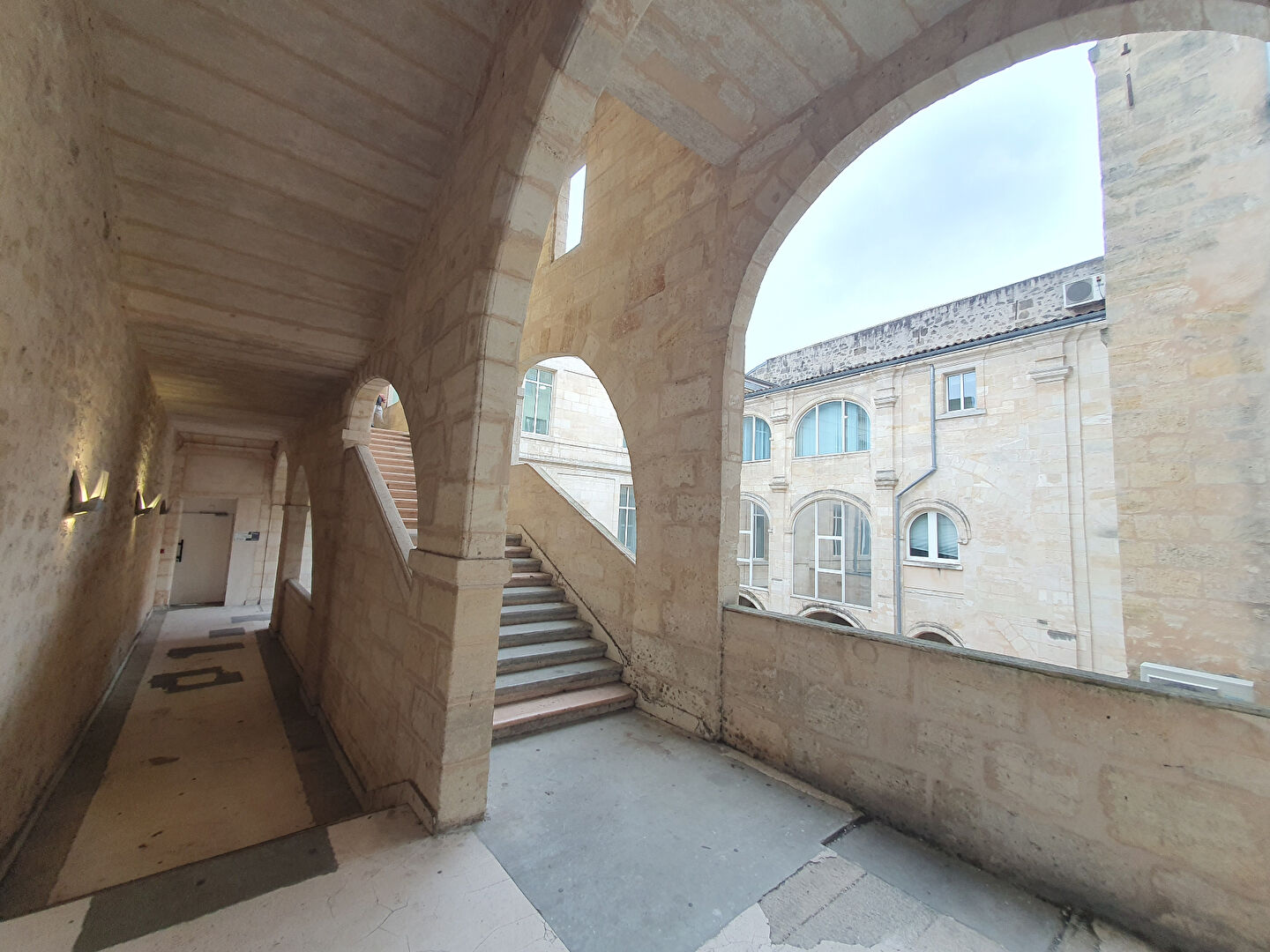 Photo Bureaux à louer BORDEAUX image 5/6