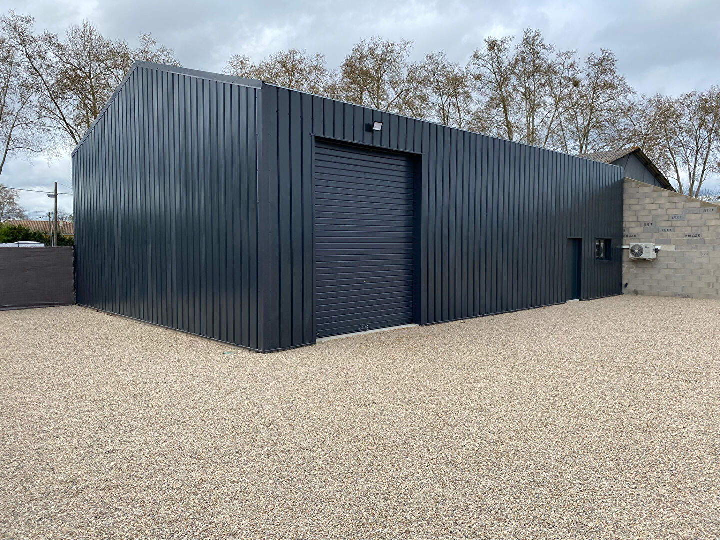 Photo Entrepôt à louer LIBOURNE image 1/4