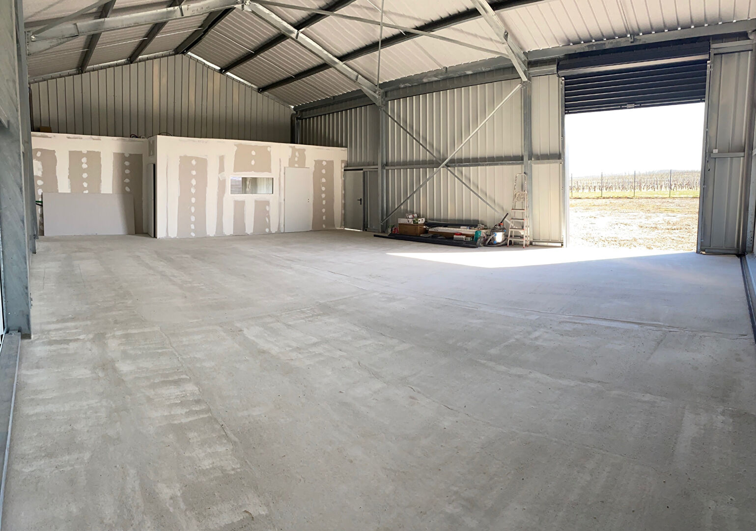 Photo Entrepôt à louer LIBOURNE image 4/4