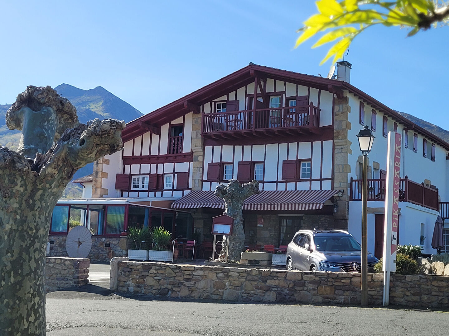 Hôtel à vendre SARE