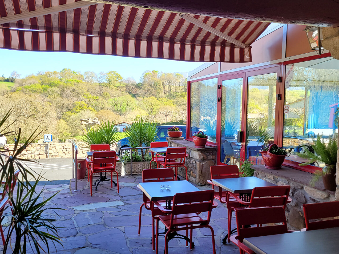 Photo Hôtel à vendre SARE image 2/6