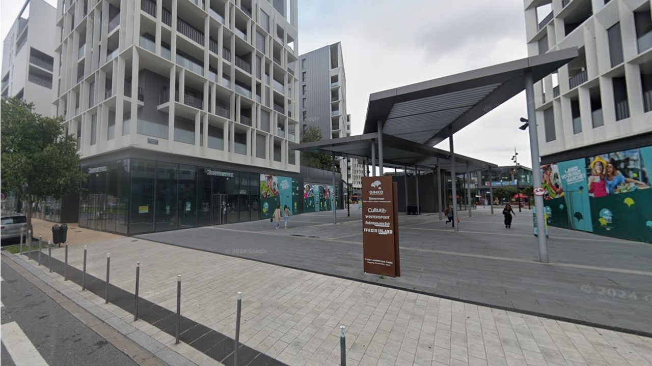 Photo Local commercial à louer BORDEAUX image 2/4