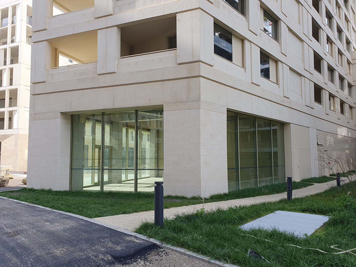 Photo Local commercial à louer BORDEAUX image 1/6