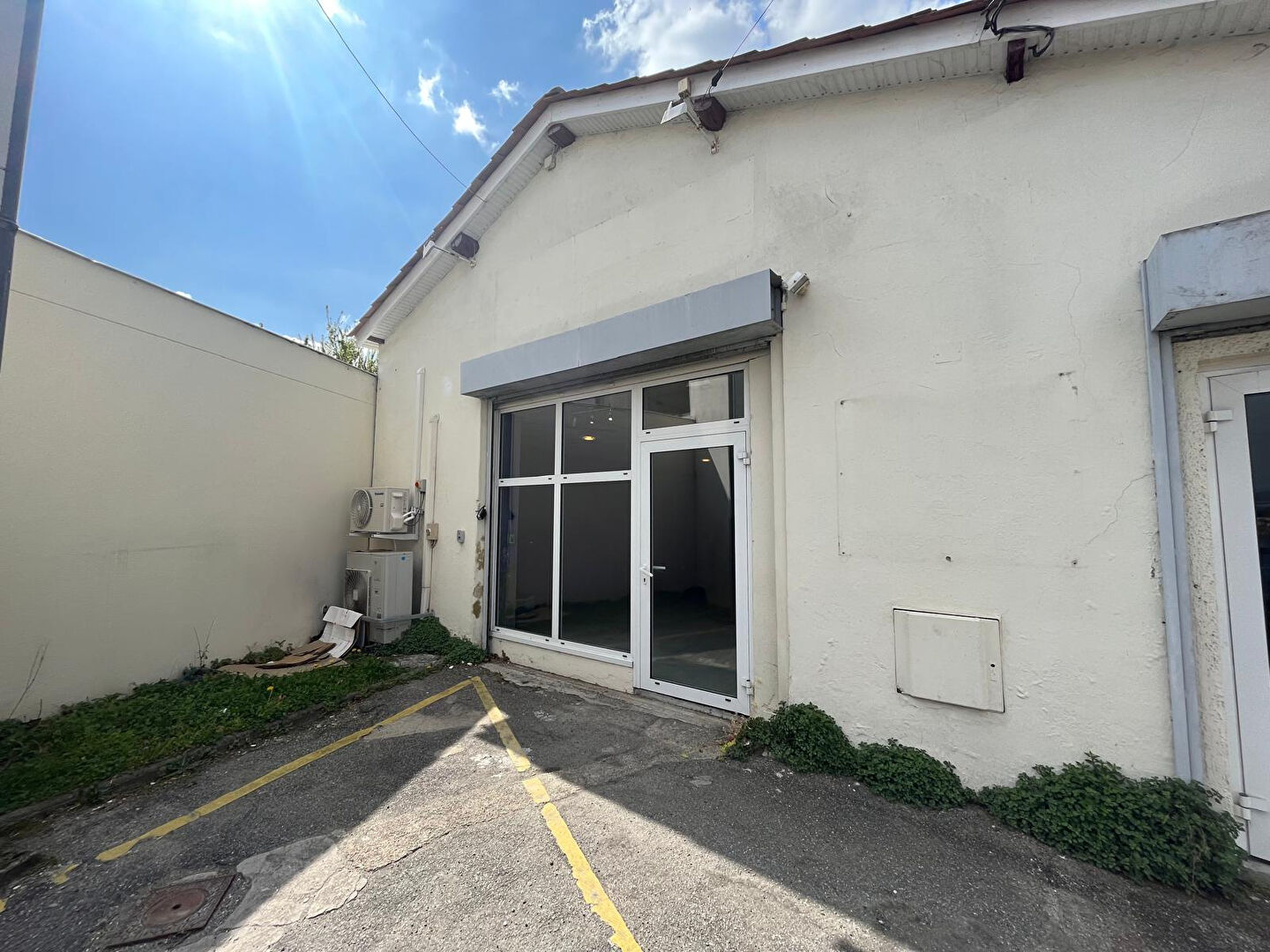 Photo Local commercial à louer MERIGNAC image 1/4