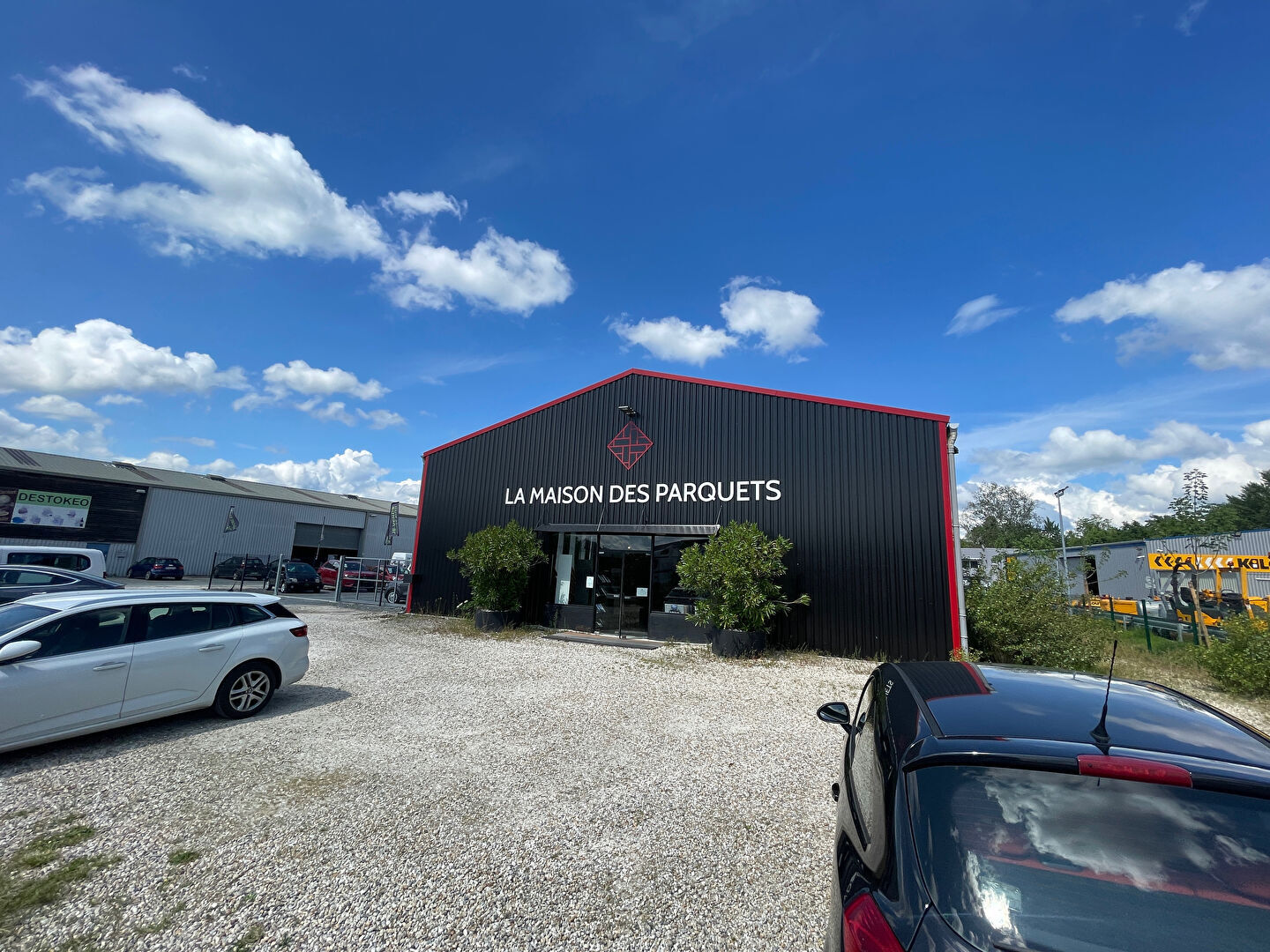 Photo Local commercial à louer LIBOURNE image 2/6