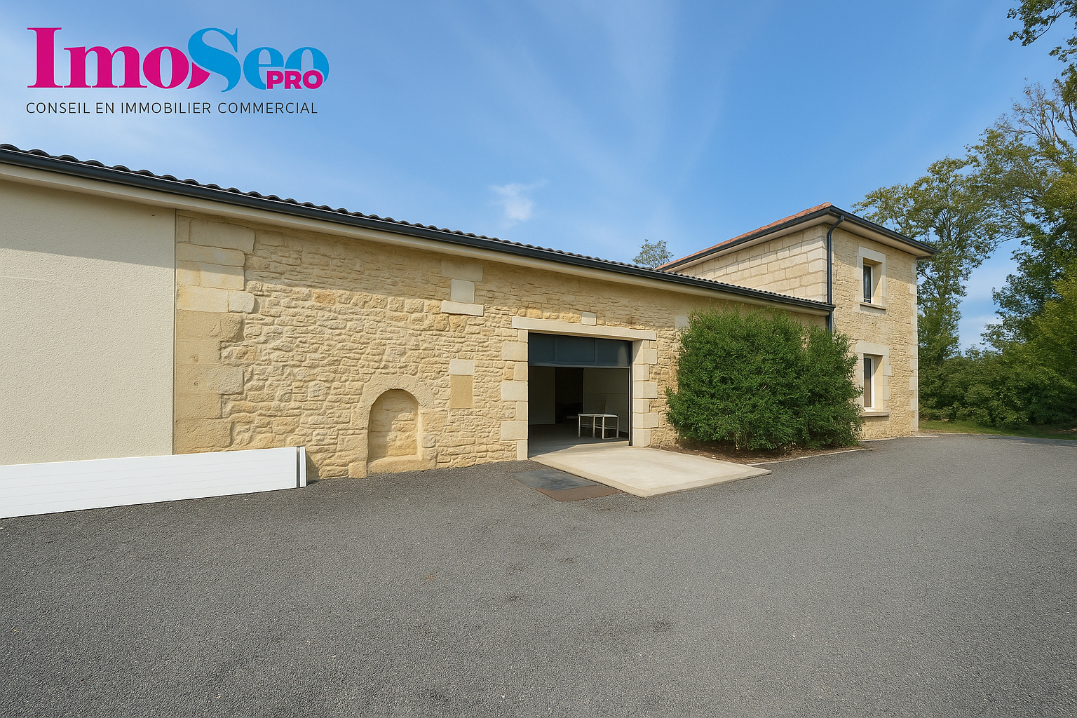 Photo Entrepôt à louer SAINT-LOUBES image 2/6