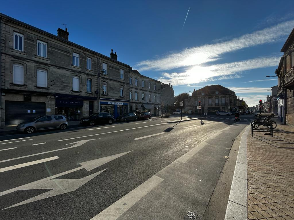 Photo Local commercial à louer BORDEAUX image 1/1