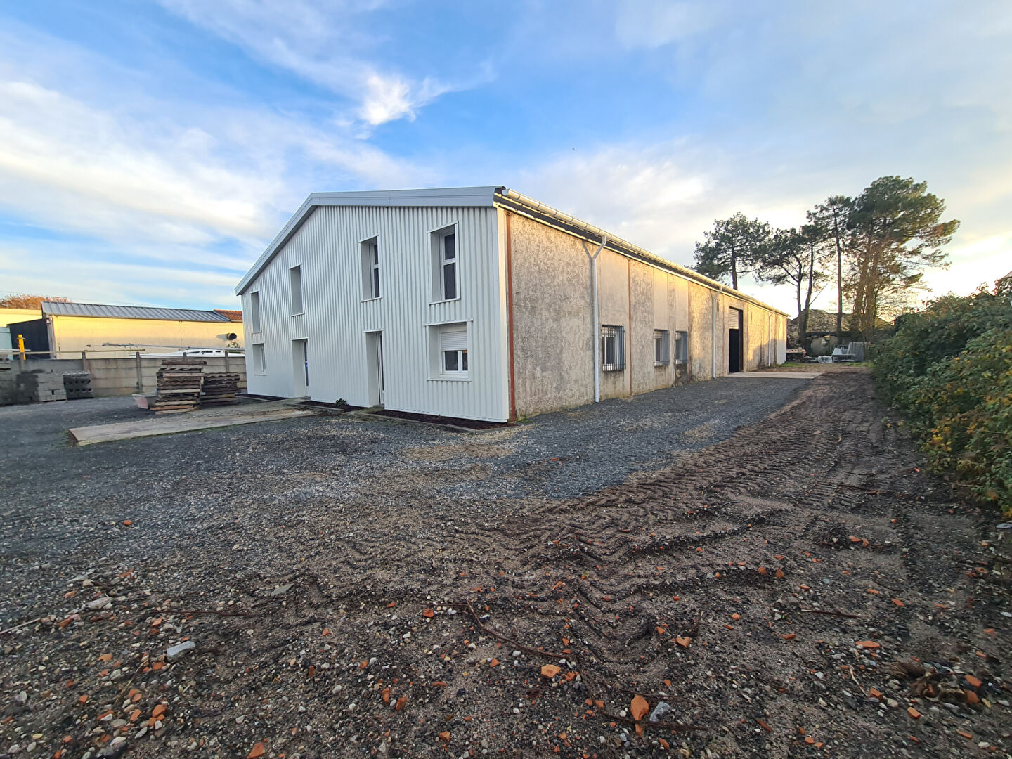 Photo Entrepôt à louer LA TESTE DE BUCH image 1/2