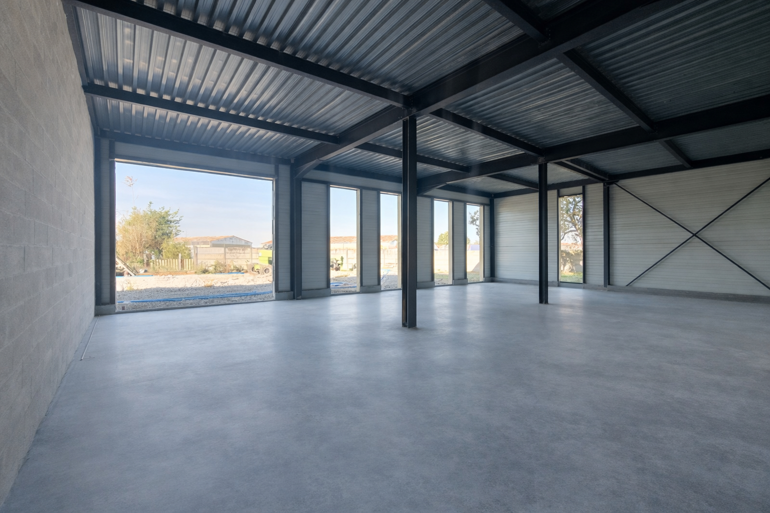 Photo Entrepôt à vendre MÉRIGNAC image 4/6