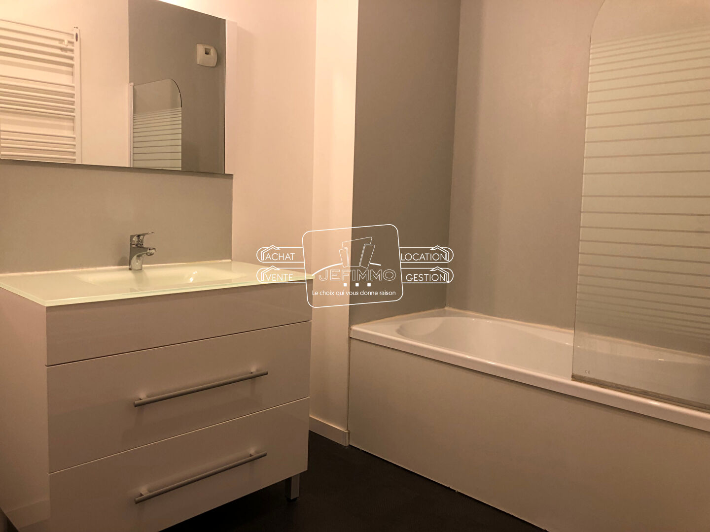 Photo Maison T4 - 82.88m² - LE LOROUX BOTTEREAU image 4/5