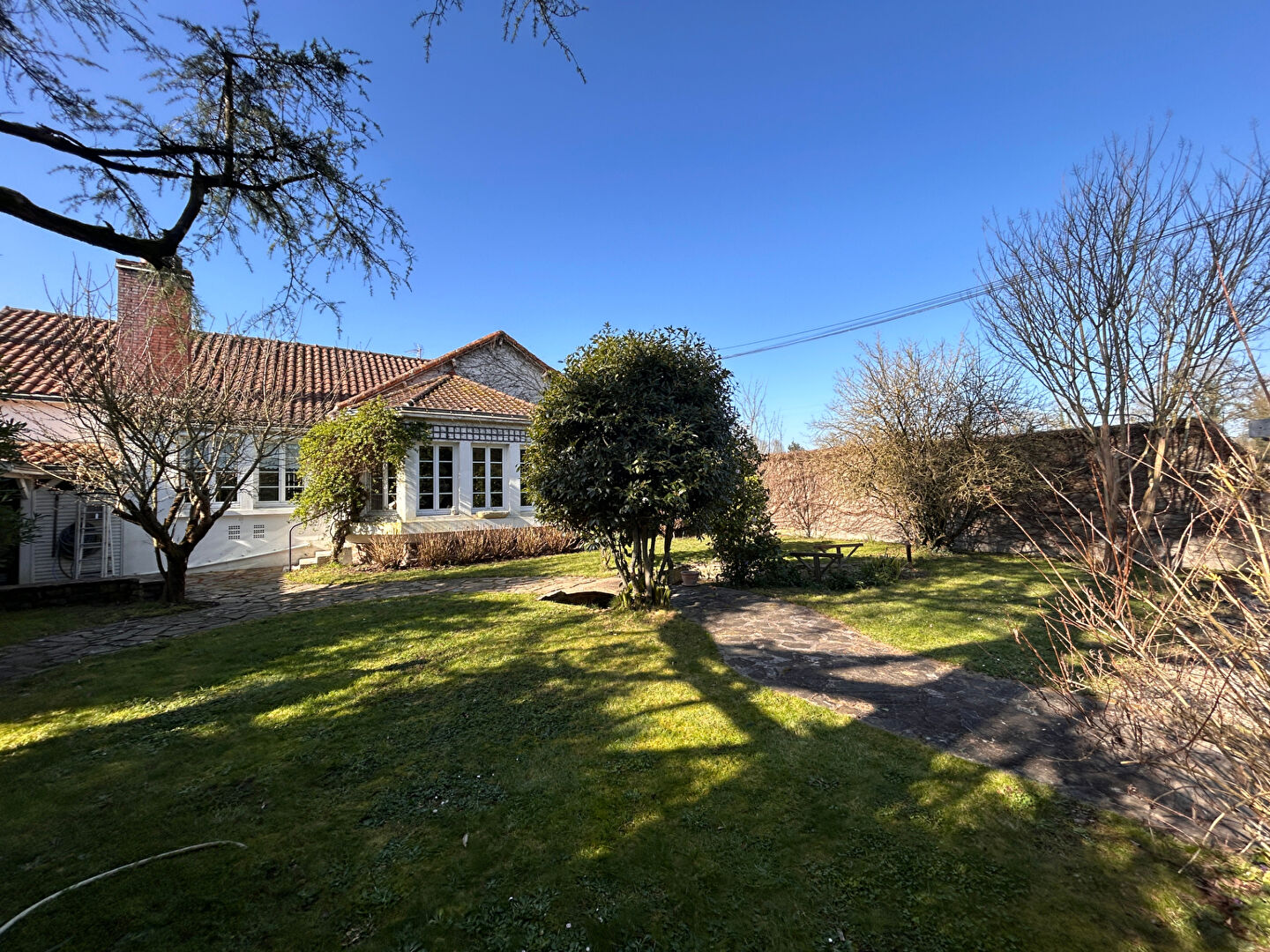Maison Saint Julien De Concelles 8 pièce(s) 195.95 m2