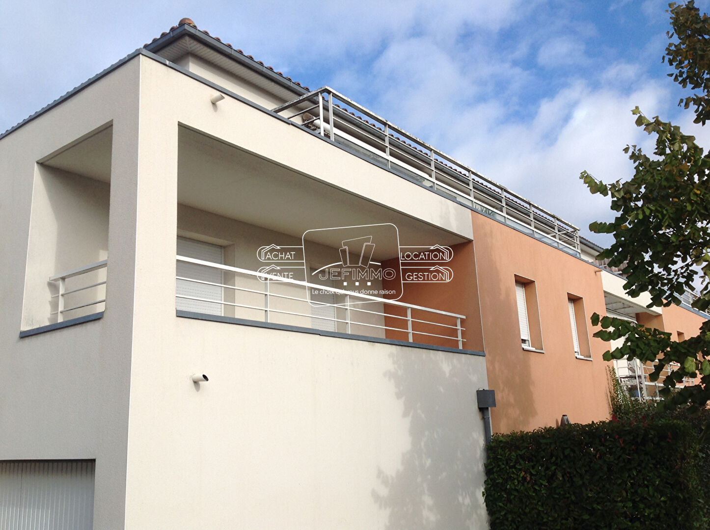 Appartement  3 pièce(s) 69 m2 - REZE