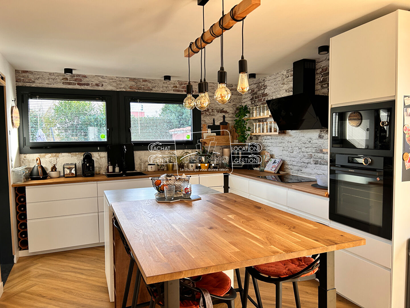 Photo Maison Saint Sebastien Sur Loire 5 pièce(s) 116.70 m2 image 2/6