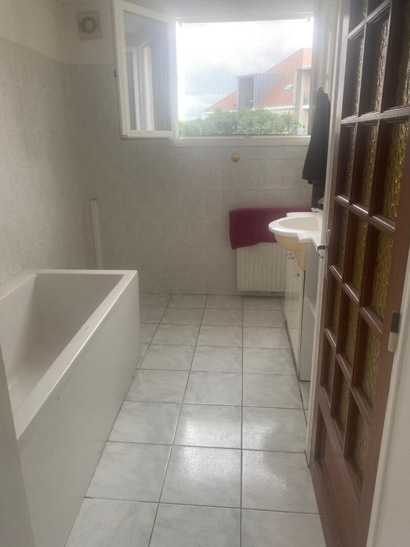 Photo IMMEUBLE DAMMARTIN EN GOELE image 2/6