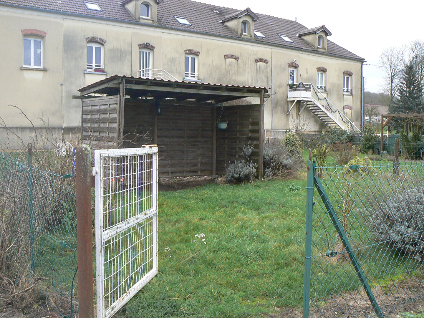 APPARTEMENT F3 A CUISY
