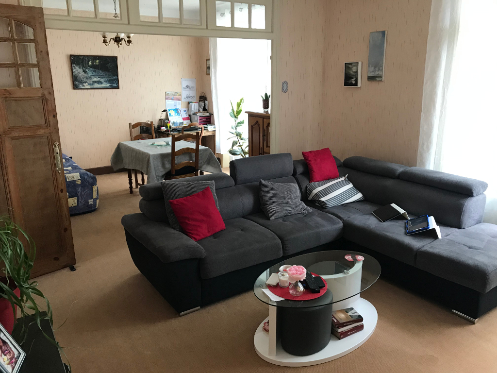 https://media.immo-facile.com/office/lemaire-immobilier/catalog/images/pr_p/2/7/8/2/5/8/3/8/27825838c.jpg?DATEMAJ=15/03/2025-19:54:19