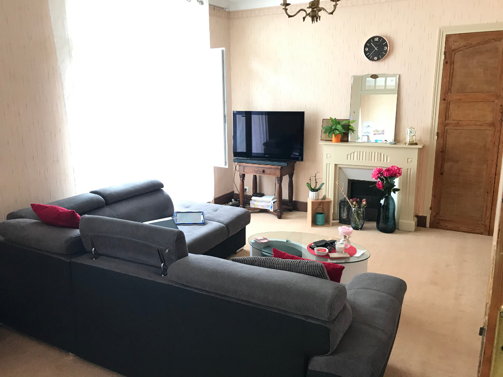https://media.immo-facile.com/office/lemaire-immobilier/catalog/images/pr_p/2/7/8/2/5/8/3/8/27825838d.jpg?DATEMAJ=15/03/2025-19:54:19
