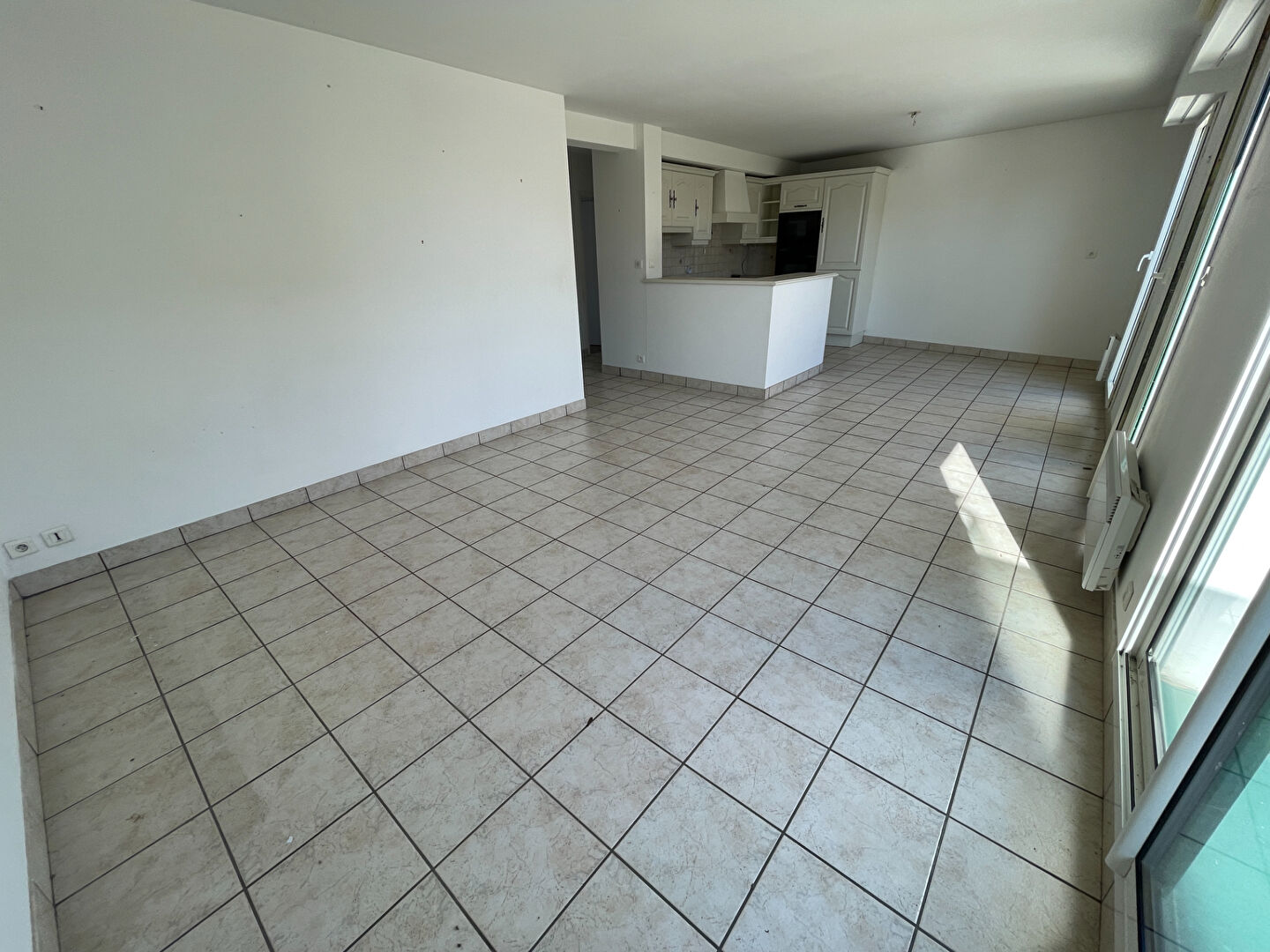 https://media.immo-facile.com/office/lemaire-immobilier/catalog/images/pr_p/3/0/2/4/9/6/6/3/30249663f.jpg?DATEMAJ=13/10/2025-16:24:08