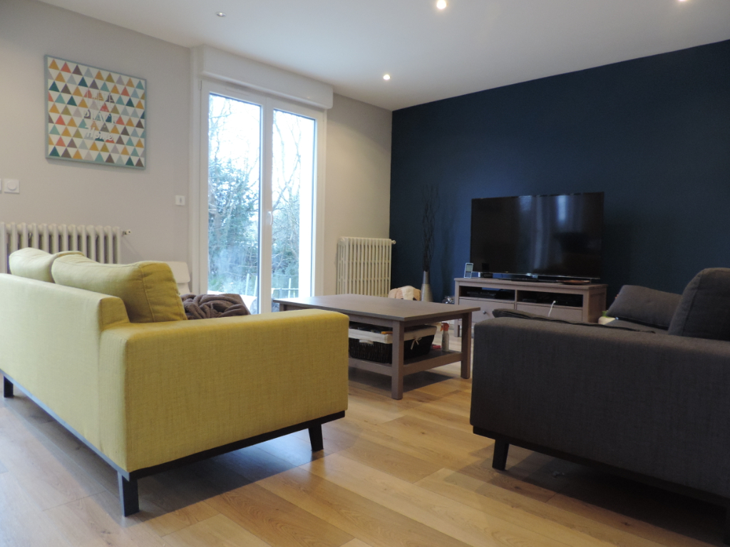https://media.immo-facile.com/office/lemaire-immobilier/catalog/images/pr_p/3/5/2/8/7/8/9/2/35287892f.jpg?DATEMAJ=15/03/2025-19:11:17