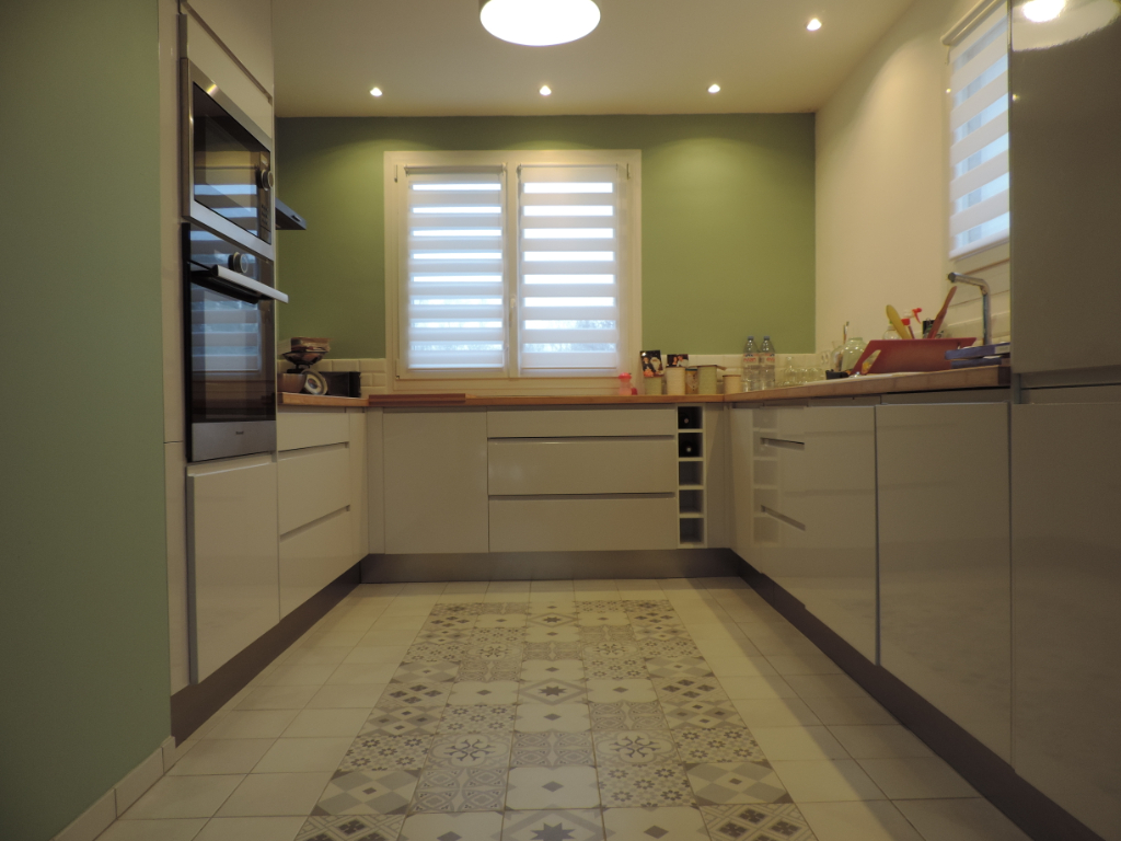 https://media.immo-facile.com/office/lemaire-immobilier/catalog/images/pr_p/3/5/2/8/7/8/9/2/35287892j.jpg?DATEMAJ=15/03/2025-19:11:20