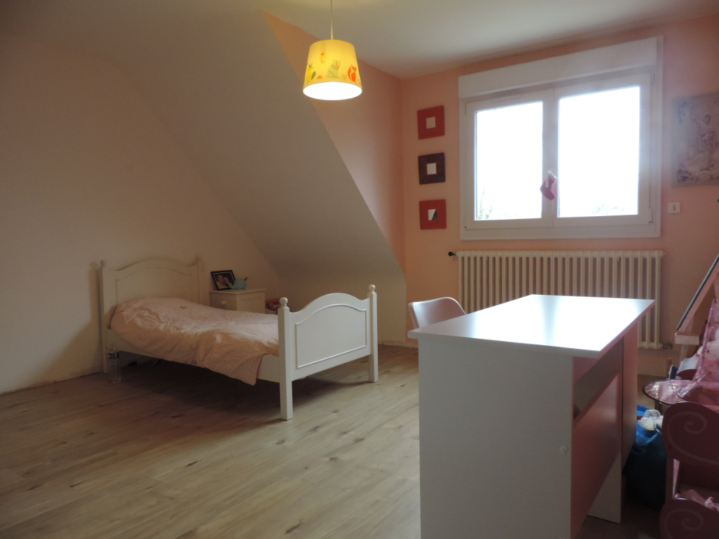 https://media.immo-facile.com/office/lemaire-immobilier/catalog/images/pr_p/3/5/2/8/7/8/9/2/35287892l.jpg?DATEMAJ=15/03/2025-19:11:21