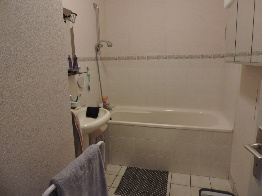 https://media.immo-facile.com/office/lemaire-immobilier/catalog/images/pr_p/3/7/0/6/5/2/7/2/37065272h.jpg?DATEMAJ=15/03/2025-19:11:09