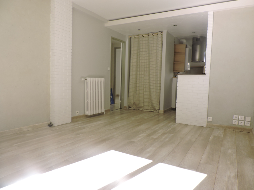 https://media.immo-facile.com/office/lemaire-immobilier/catalog/images/pr_p/3/8/6/3/1/8/3/9/38631839b.jpg?DATEMAJ=15/03/2025-20:07:20
