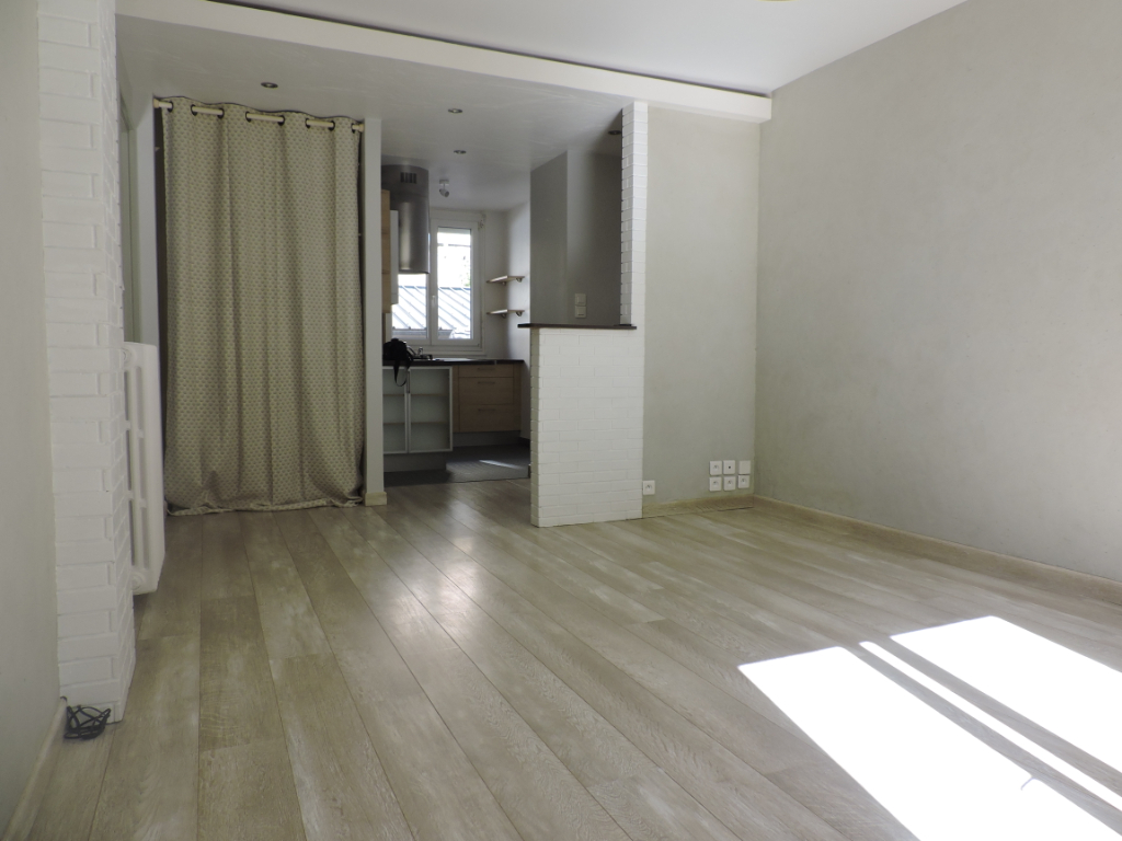 https://media.immo-facile.com/office/lemaire-immobilier/catalog/images/pr_p/3/8/6/3/1/8/3/9/38631839c.jpg?DATEMAJ=15/03/2025-20:07:20