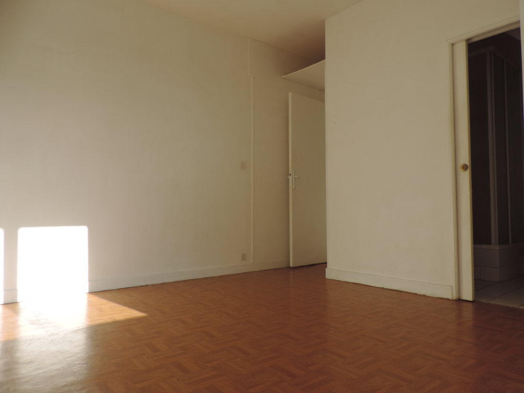 https://media.immo-facile.com/office/lemaire-immobilier/catalog/images/pr_p/4/3/9/2/5/4/7/4/43925474b.jpg?DATEMAJ=15/03/2025-19:42:04