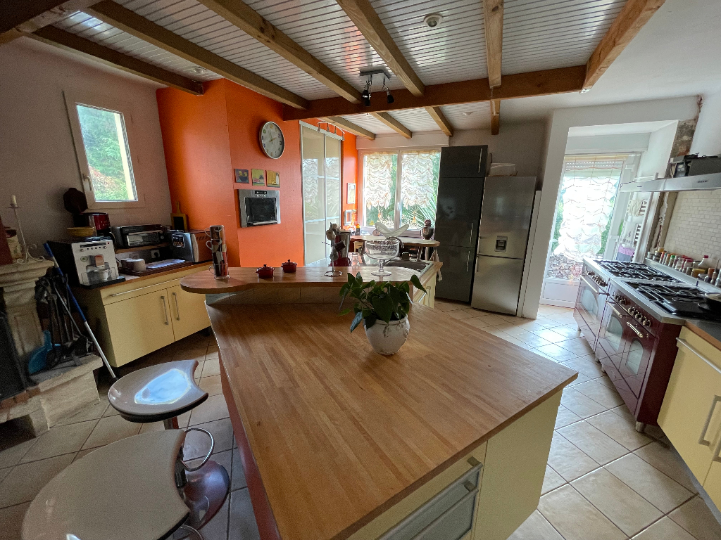 https://media.immo-facile.com/office/lemaire-immobilier/catalog/images/pr_p/4/7/2/8/4/5/6/7/47284567b.jpg?DATEMAJ=15/03/2025-19:03:44