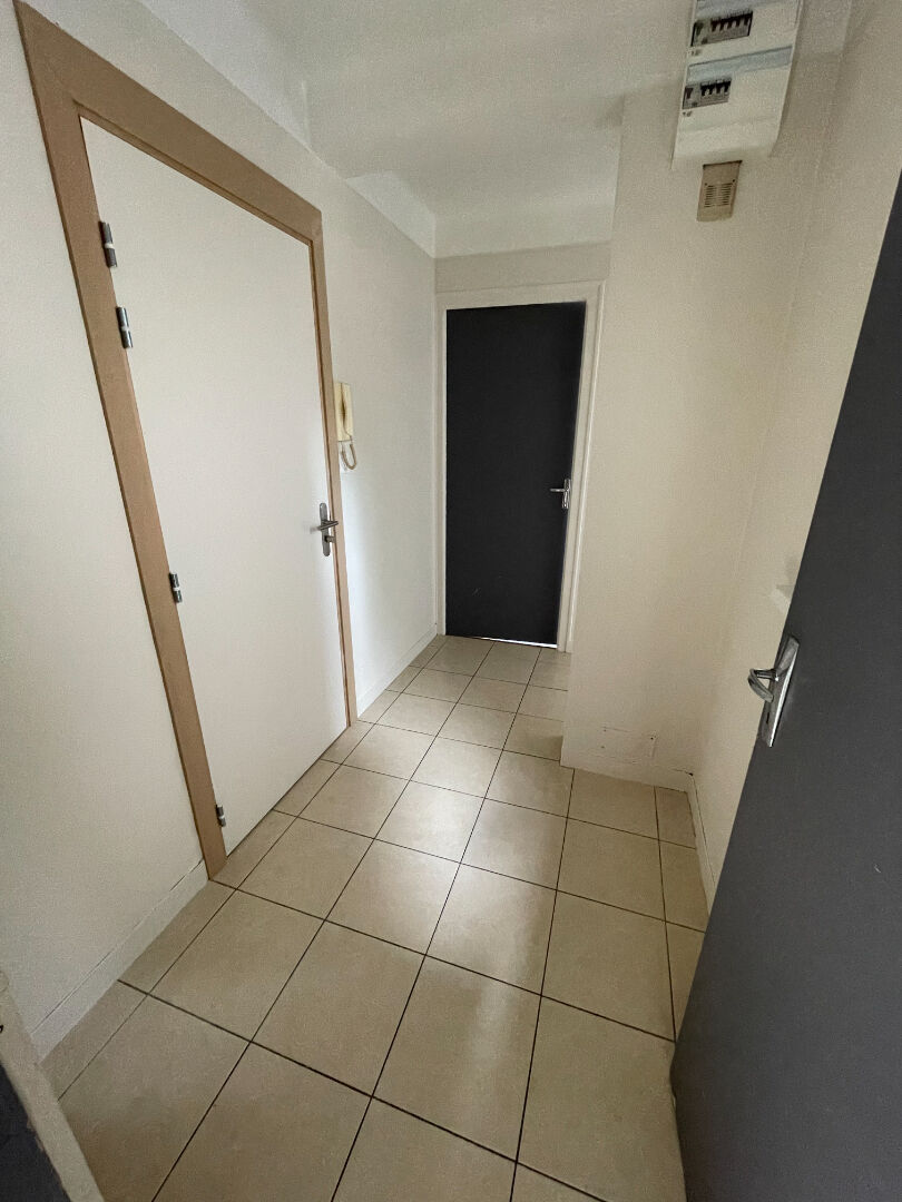 https://media.immo-facile.com/office/lemaire-immobilier/catalog/images/pr_p/5/2/9/2/7/7/0/2/52927702h.jpg?DATEMAJ=15/03/2025-19:54:34