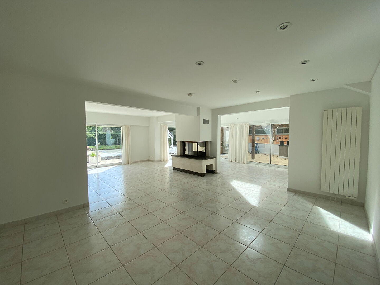 Photo Charmante Villa à Louer à Beg Meil, Fouesnant, avec Piscine image 2/6