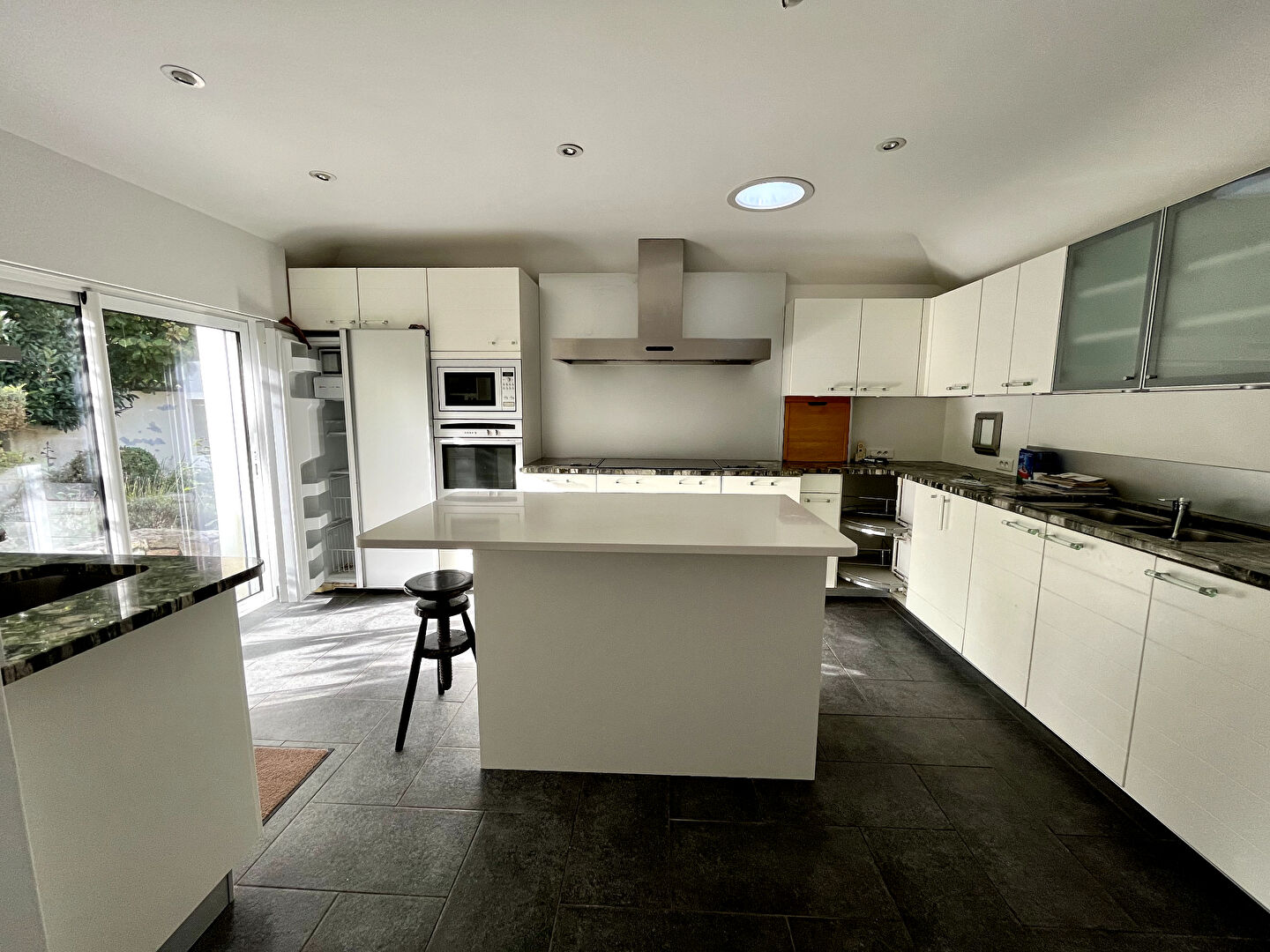 Photo Charmante Villa à Louer à Beg Meil, Fouesnant, avec Piscine image 5/6