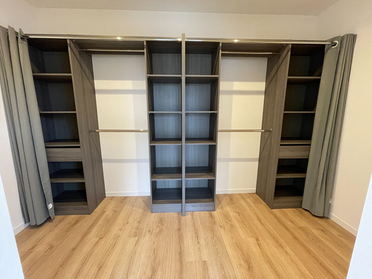 https://media.immo-facile.com/office/lemaire-immobilier/catalog/images/pr_p/5/8/1/2/7/4/3/7/58127437g.jpg?DATEMAJ=21/07/2025-09:55:37