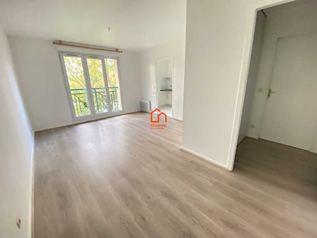 Photo Appartement Verneuil Sur Seine 1 pièce(s) 30.38 m2 image 2/4