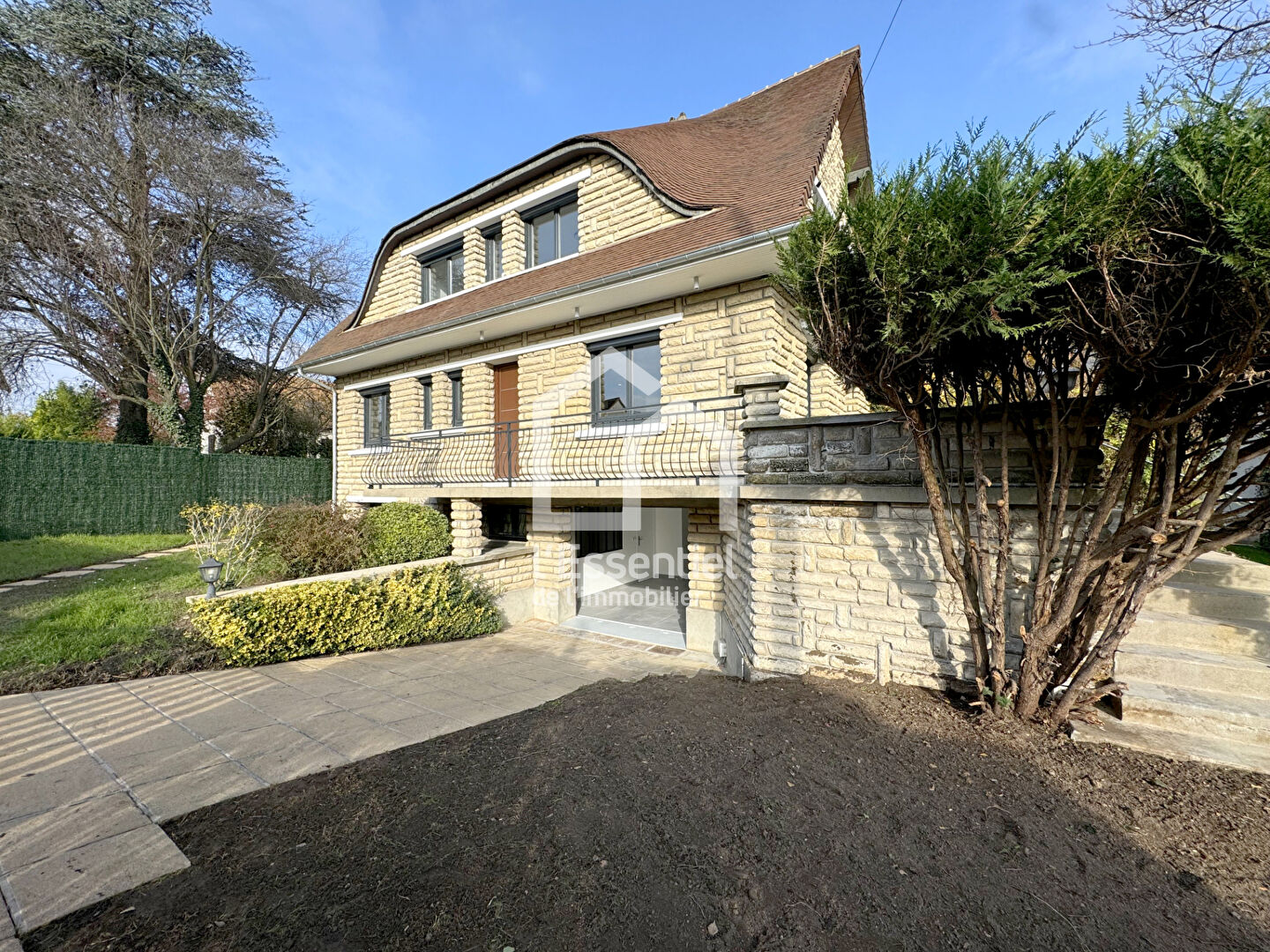 Agence immobilière de L'essentiel De L'immobilier - L'essentiel De L'immobilier - Triel sur Seine